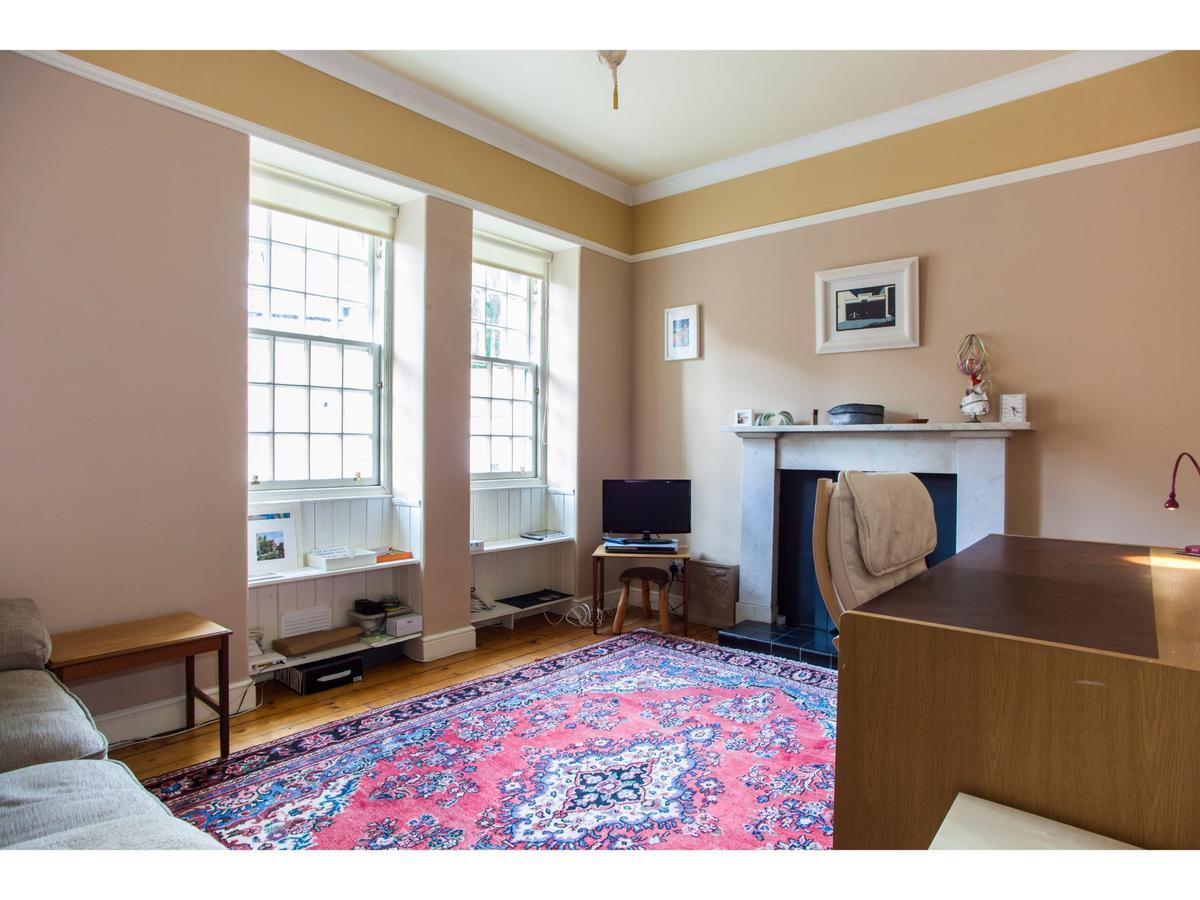 Historic Dean Village Treasure, Sleeps 4 Edinburgh Luaran gambar